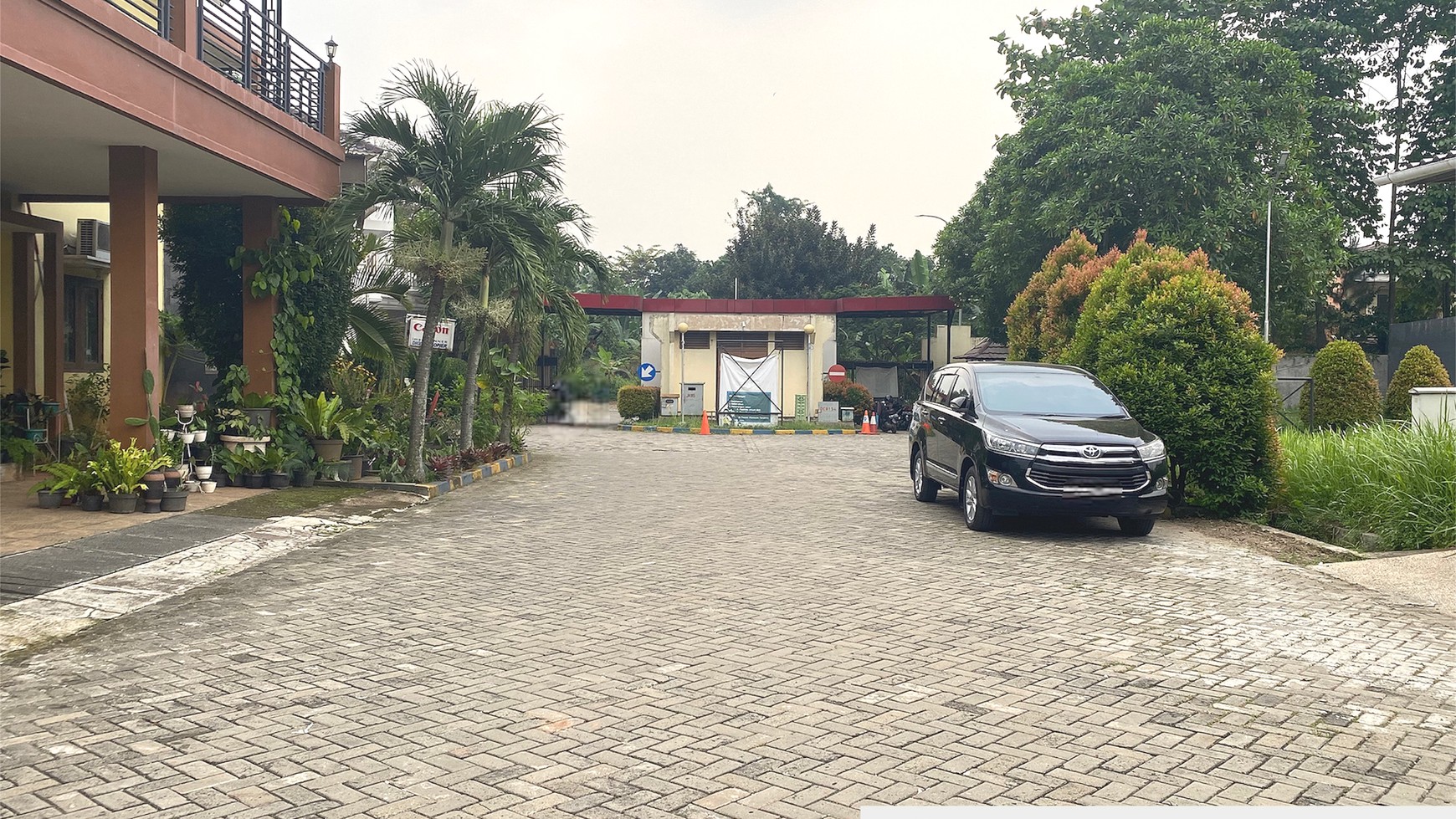 Rumah di The Address, Cibubur