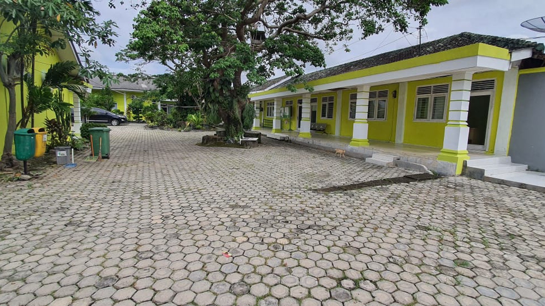 Gedung Kampus lengkap dengan kelas dan asrama di Sidoharjo Pringsewu