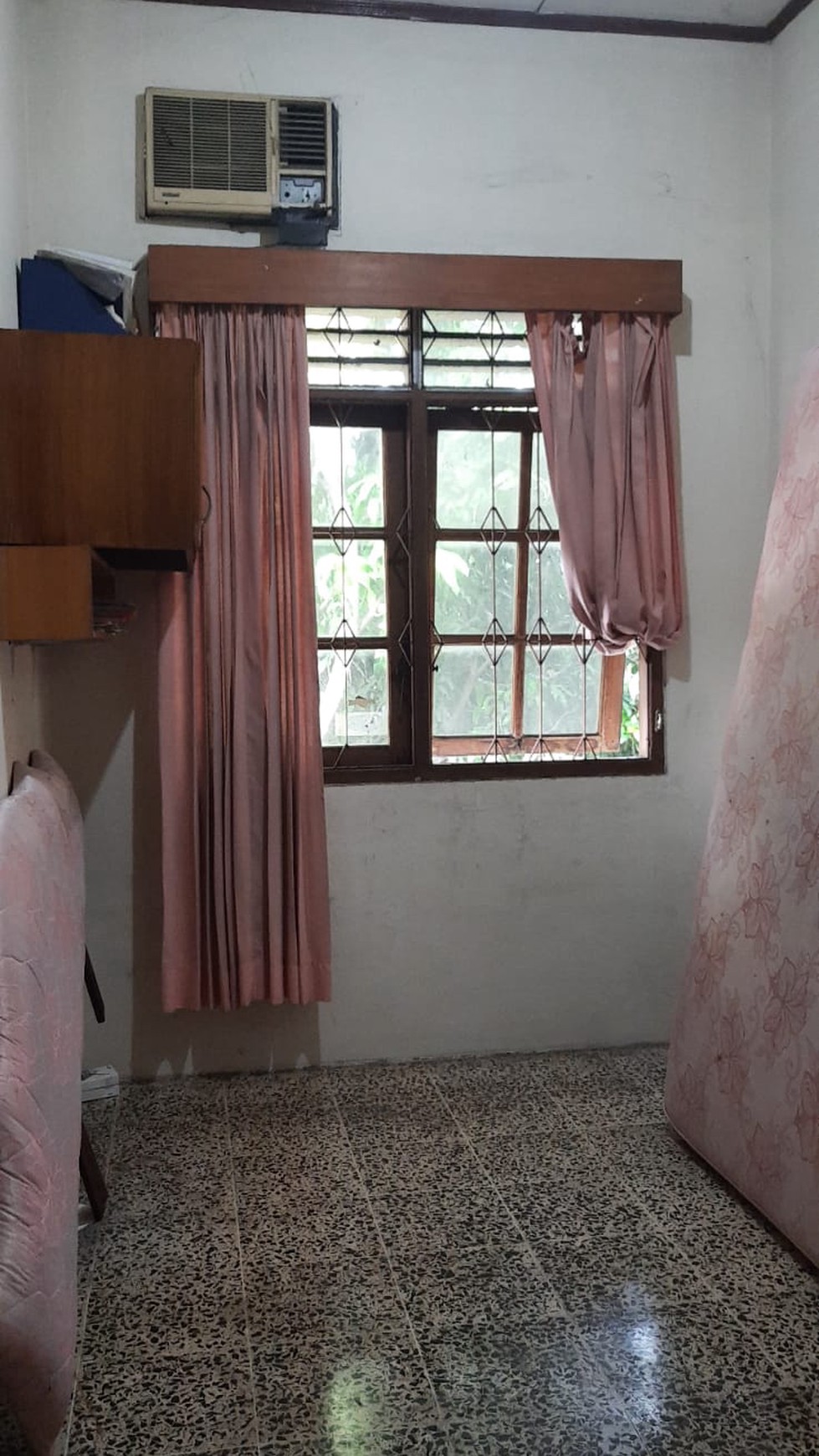 Rumah Strategis Diarea Bintaro Jaya Sektor 1 Dekat Gatte Toll Bintaro