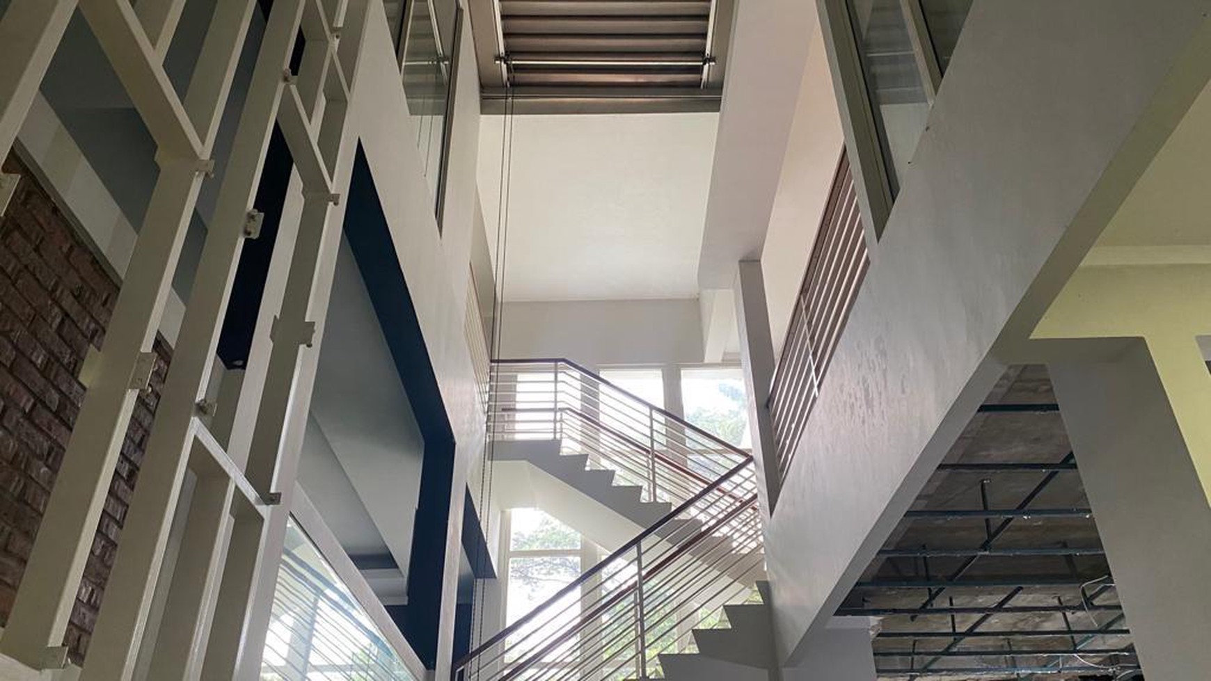 Rumah Luas Siap Huni Dekat Gatte Toll Diarea Cluster Kebayoran Bintaro