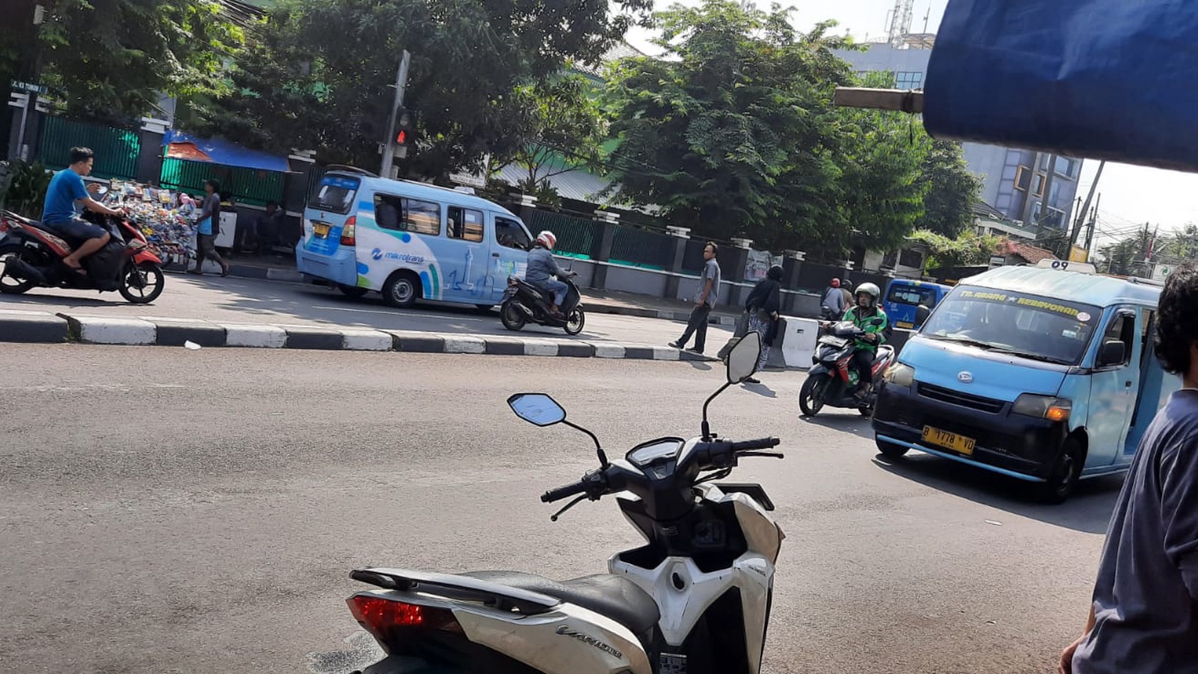 Cocok untuk Kantor, Gudang , 2 Unit Ruko di area Petamburan, Tanah Abang, Jakarta Pusat 