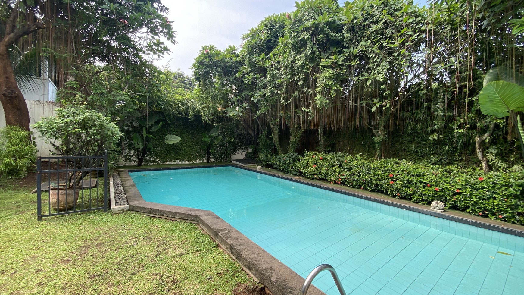 Beautiful House with Big Backyard at Kemang Area