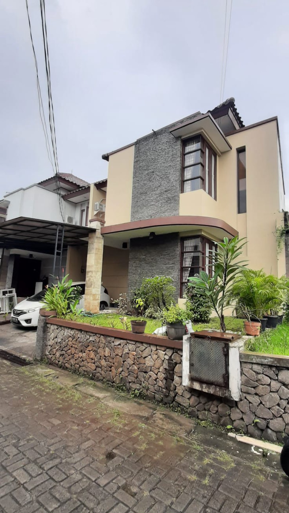 Rumah Keren Area Bintaro Jaya Sektor 5 Dekat Kampus STAN & Pusat Kuliner