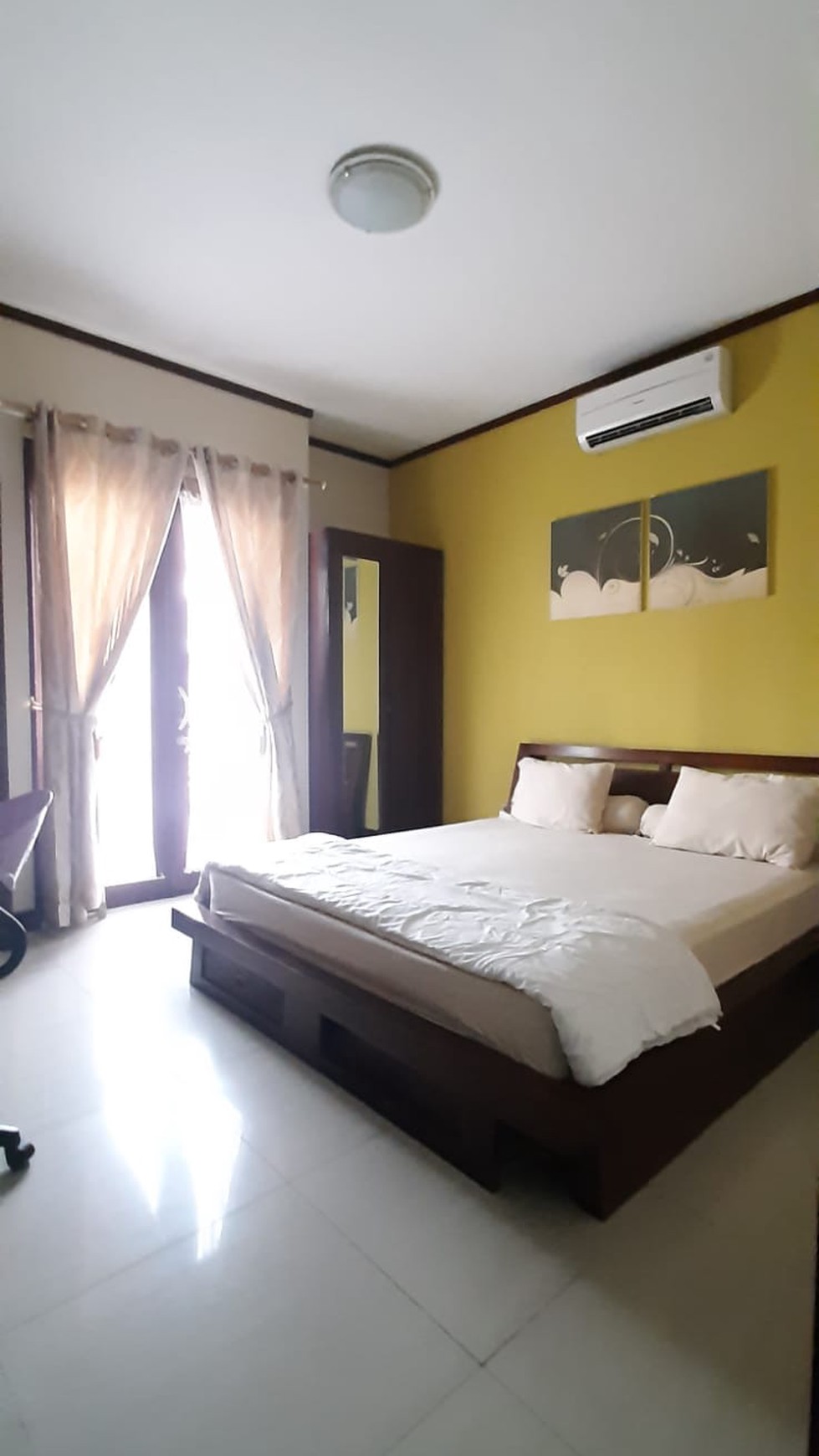 Rumah Keren Area Bintaro Jaya Sektor 5 Dekat Kampus STAN & Pusat Kuliner