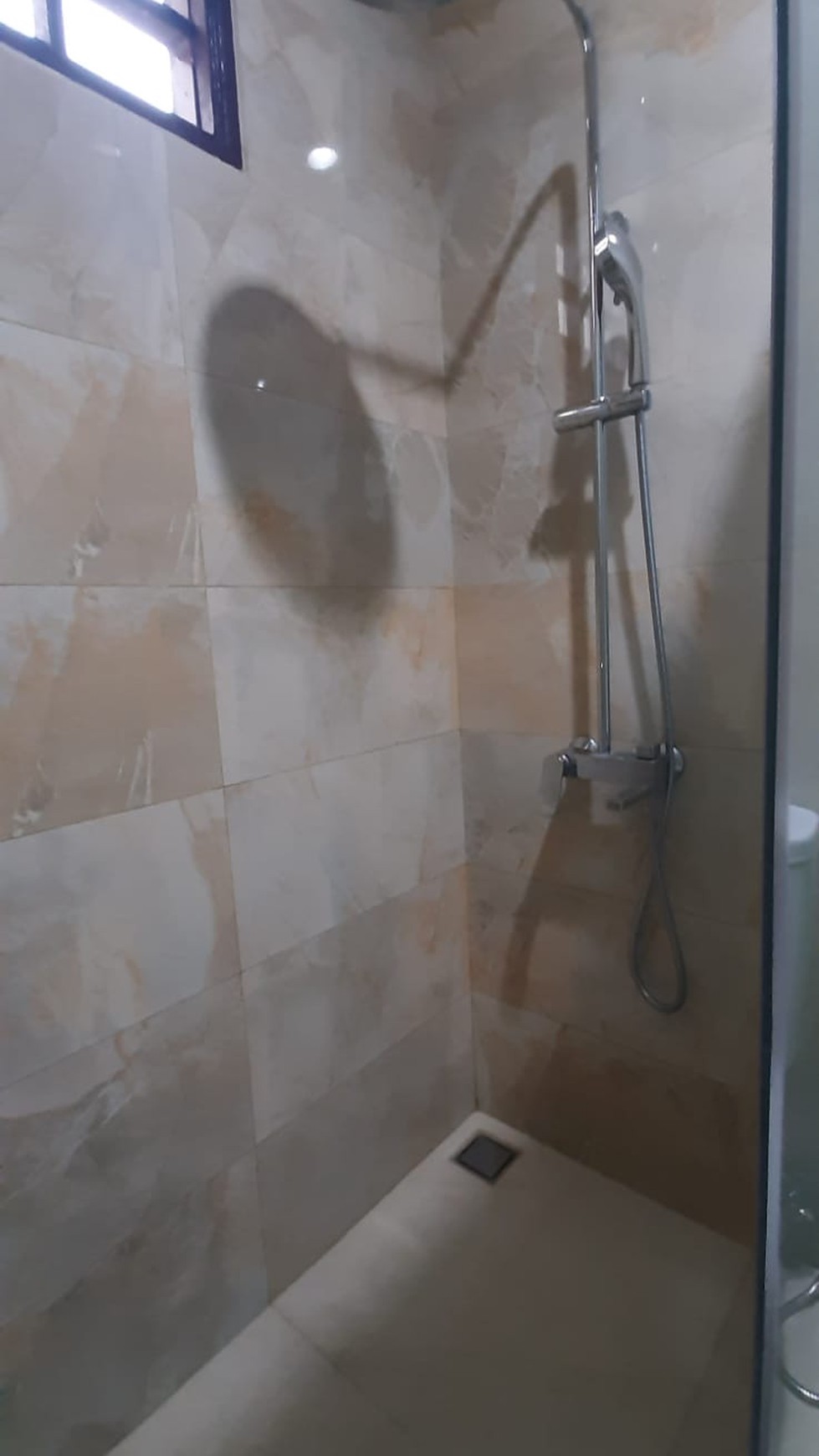 Rumah Keren Area Bintaro Jaya Sektor 5 Dekat Kampus STAN & Pusat Kuliner