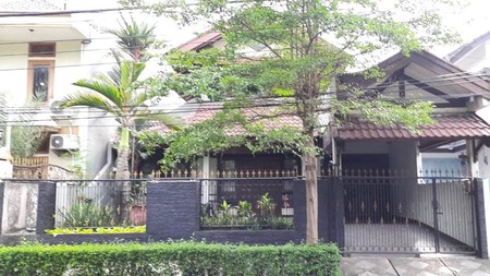 Rumah Luas Asri Diarea Bintaro Jaya Sektor 3 Dekat Akses Toll & Stasiun Comuter