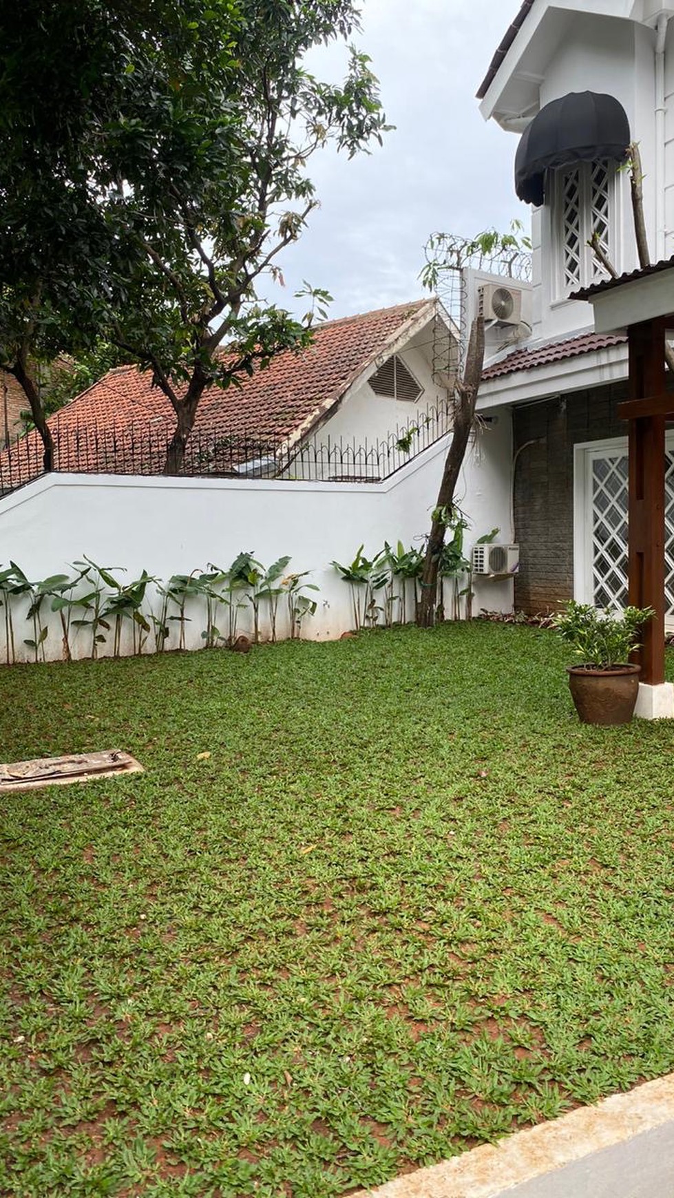 FOR RENT BEAUTIFUL NEW HOUSE AT PRAPANCA, JAKARTA SELATAN