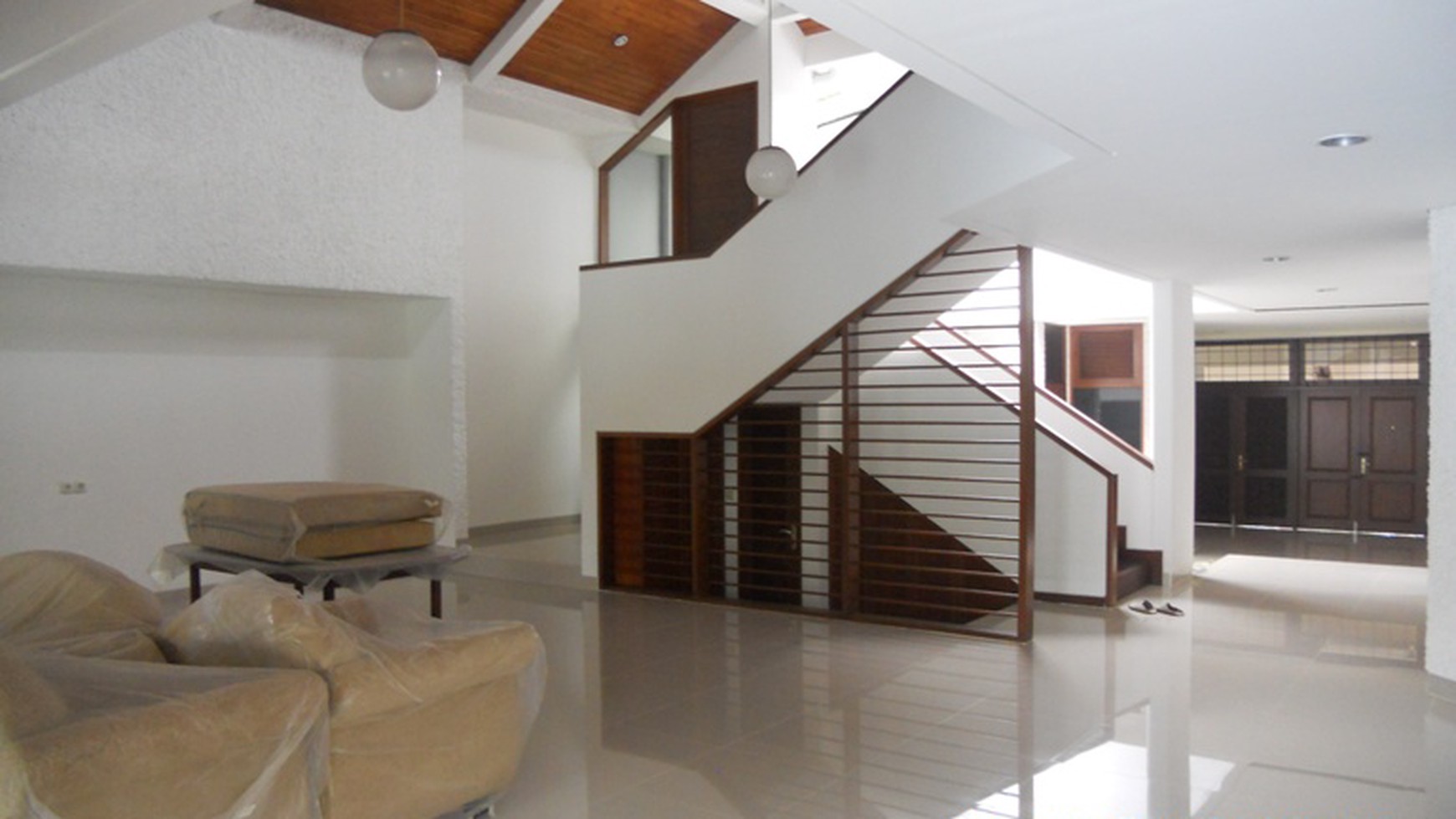 House for rent In Cilandak Area