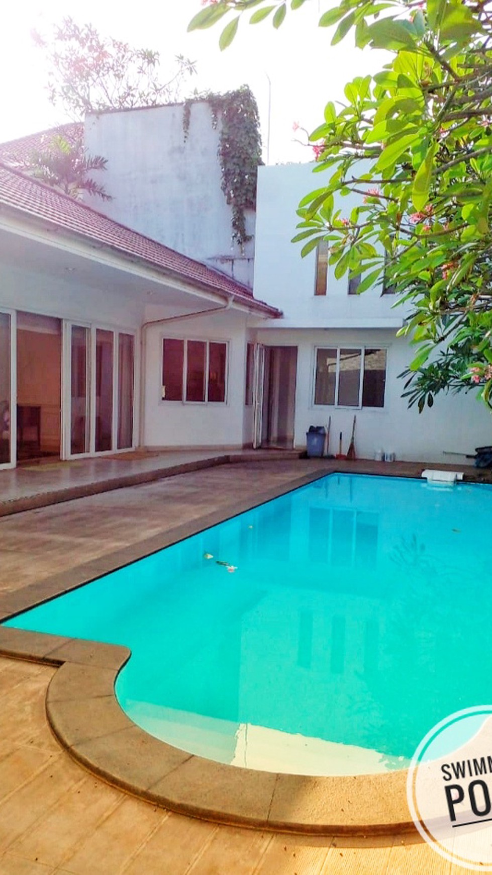 Beautiful House in Quite Area at Menteng