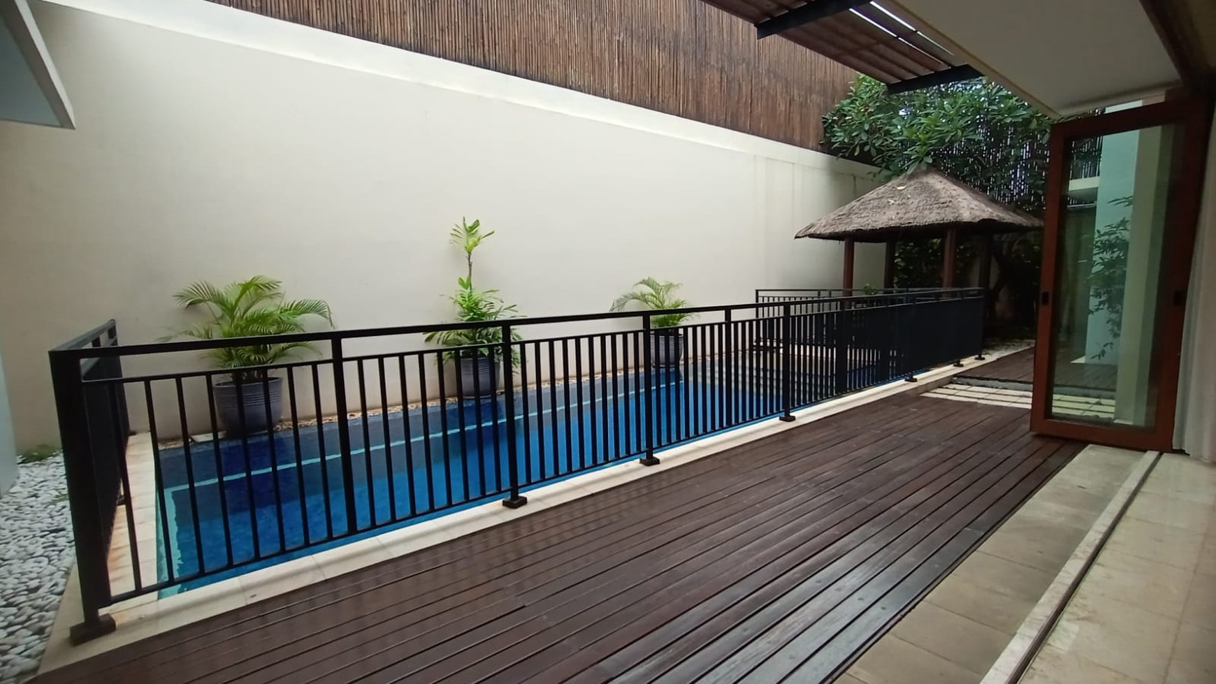 Townhouse for rent at Kemang