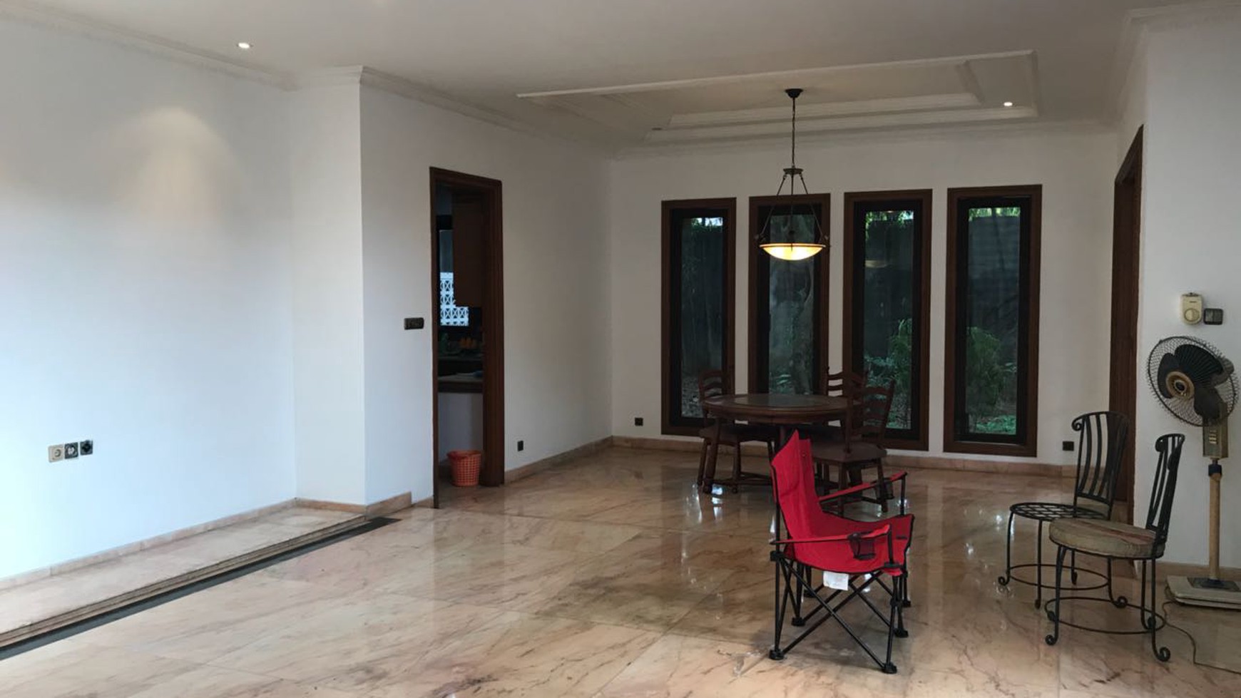 Big House For Rent in Ampera