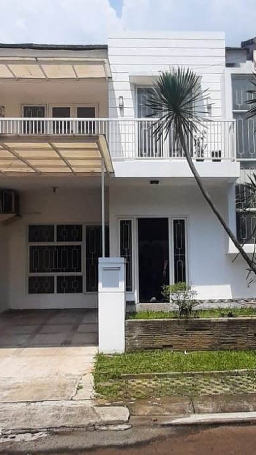 Rumah Manis Minimalis Diarea Cluster Emerald Bintaro Dekat Toll JORR