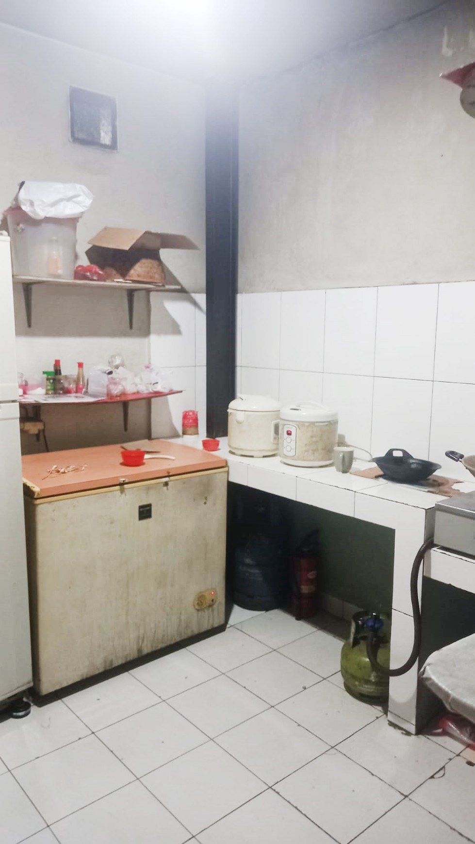 Ruko Siap Pakai Di Jl Ciater Raya, Griya Loka, BSD Tangerang Selatan