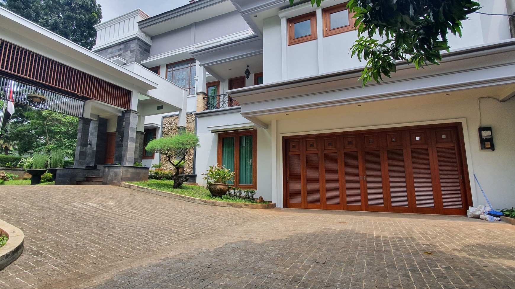 House for in Senopati area "The price can be negotiable