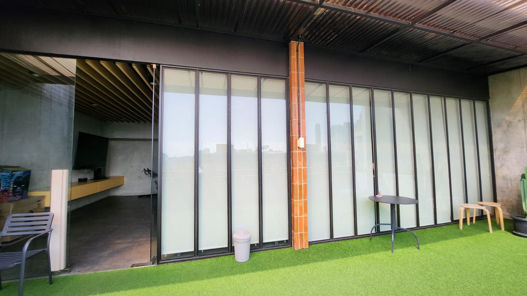 Dijual 2 unit ruko bagus kompleks ruko puri mutiara