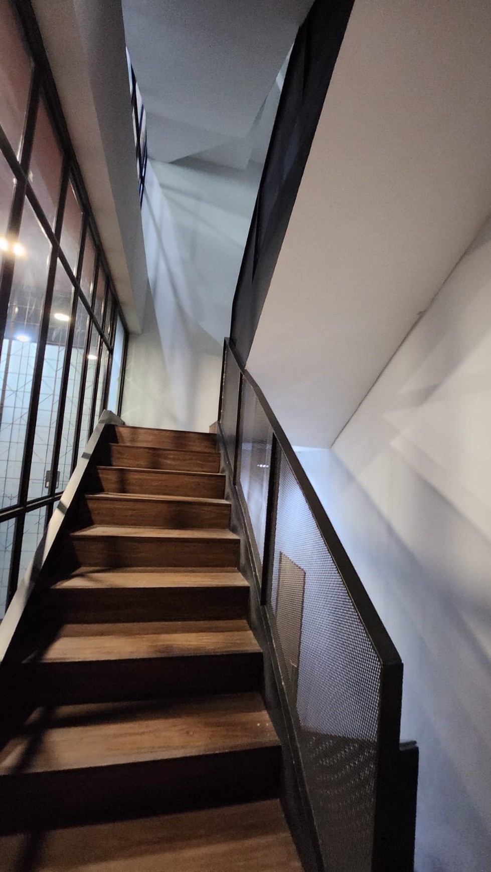 Dijual 2 unit ruko bagus kompleks ruko puri mutiara