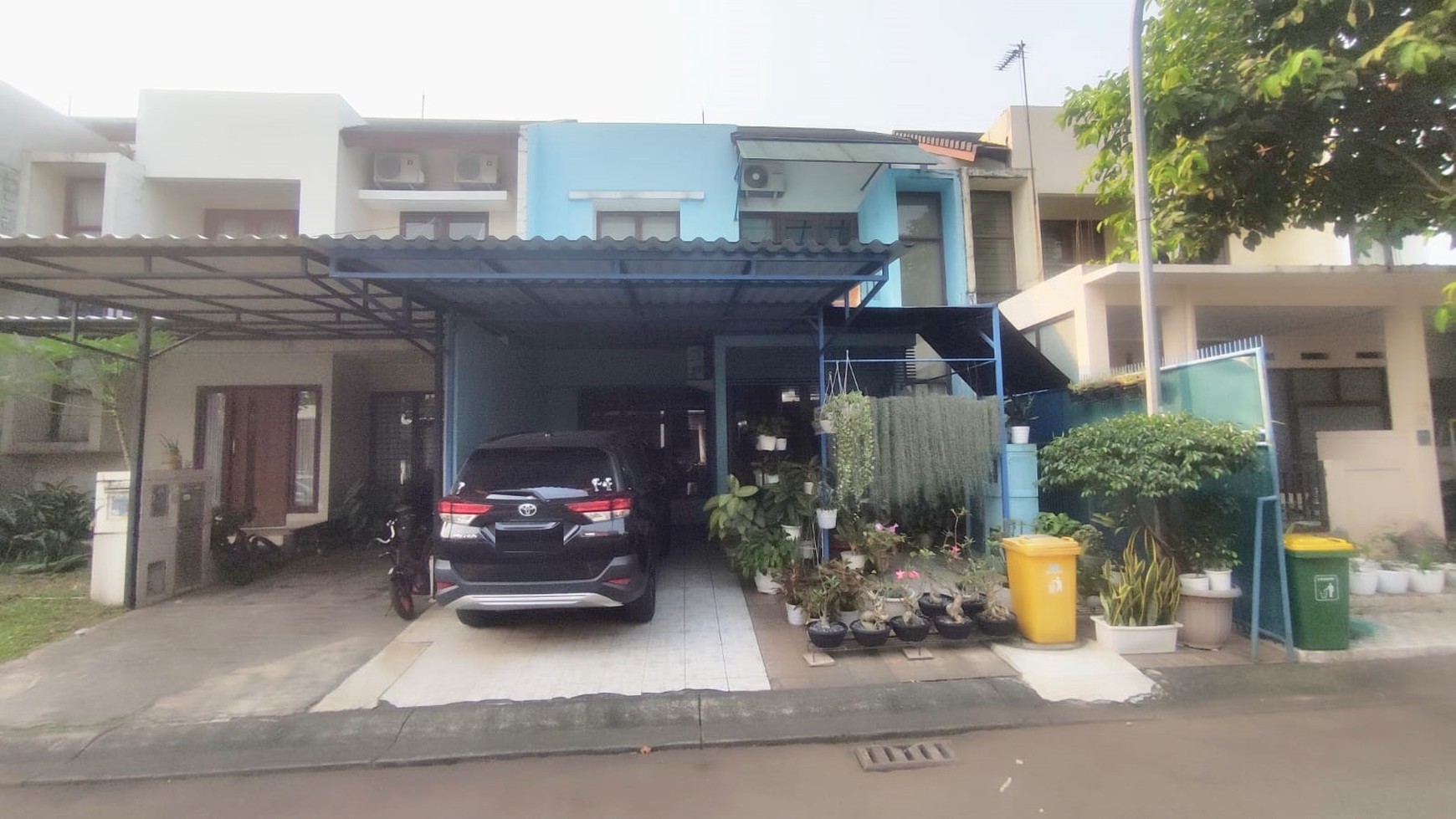 Rumah minimalis dalam cluster di bintaro sektor 9