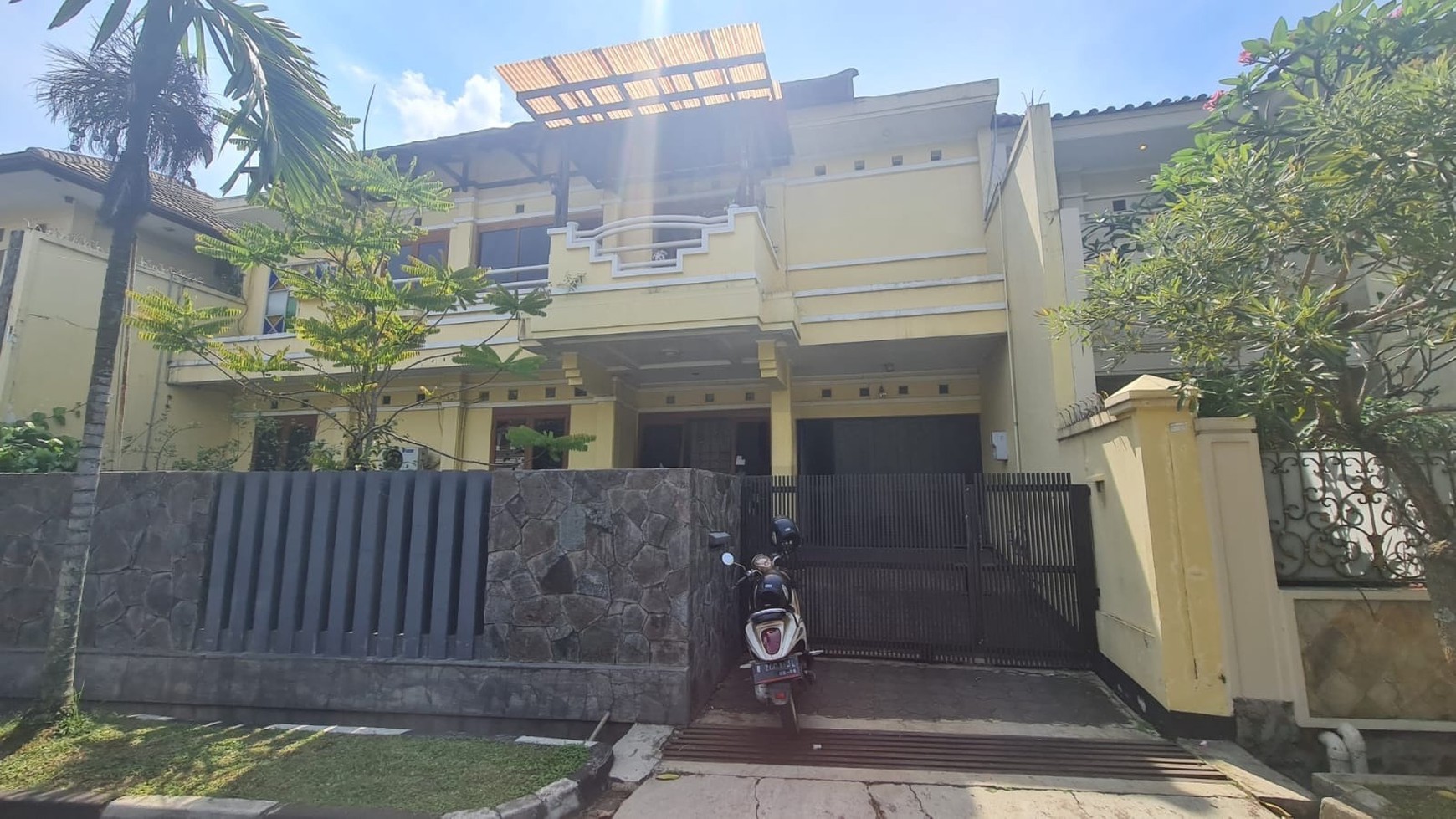 Rumah Nyaman Semi Furnished di Sayap Pasteur, Bandung