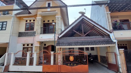 Rumah 2 Lantai di Taman Kuantan Regency Mlati Sleman 