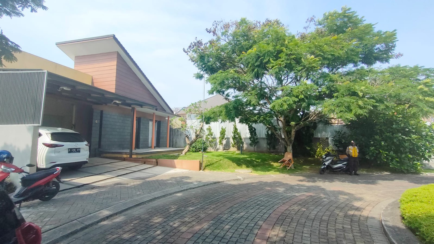 Rumah Lux di Tatar Rambut Kasih, kota Baru Parahyangan