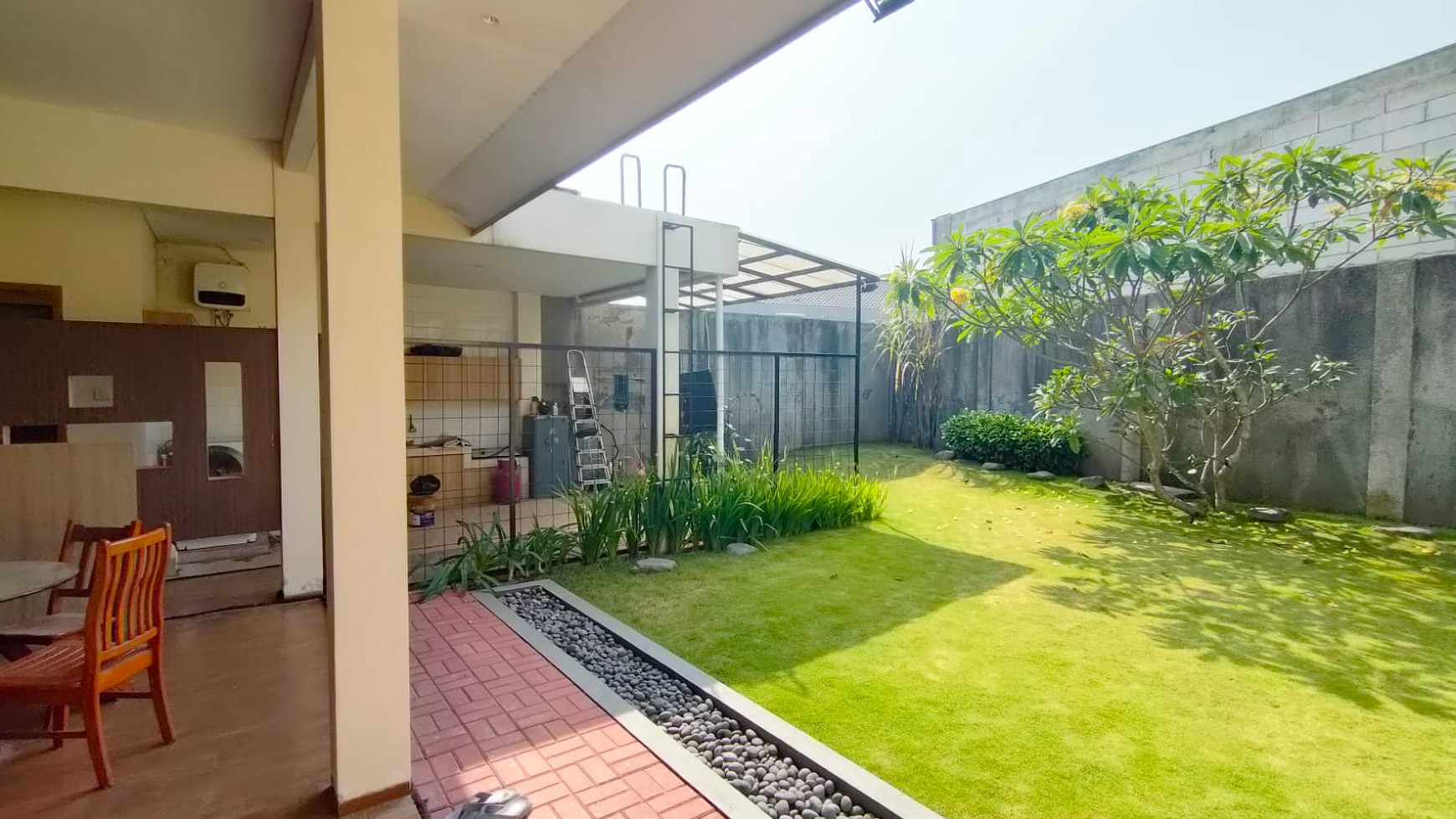 Rumah Lux di Tatar Rambut Kasih, kota Baru Parahyangan