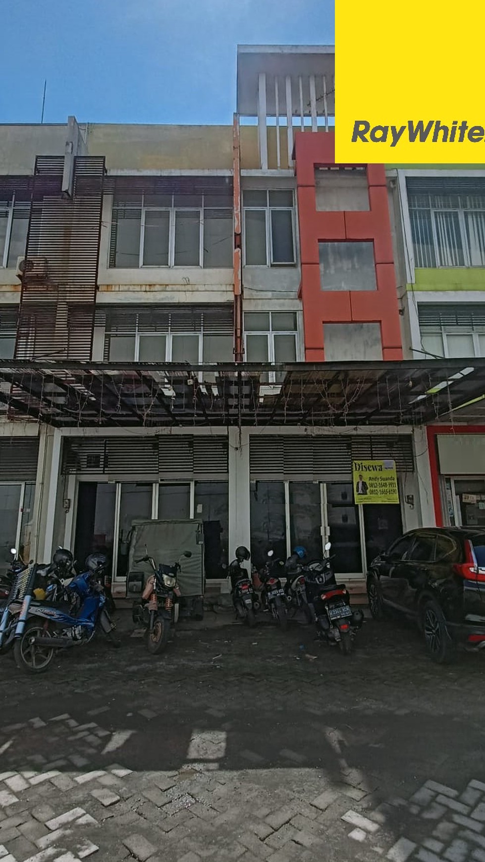 2 Ruko Jadi 1 di Kalirungkut, Surabaya 