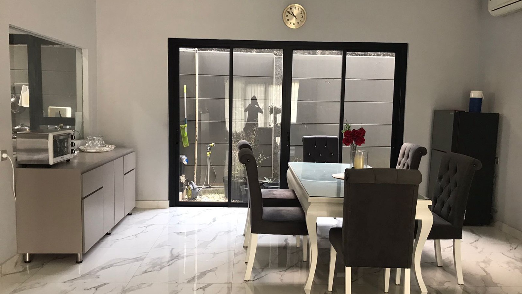 Rumah Bagus 3Lantai Furnished Area Jl Veteran Bintaro,  Cuss Akses Toll