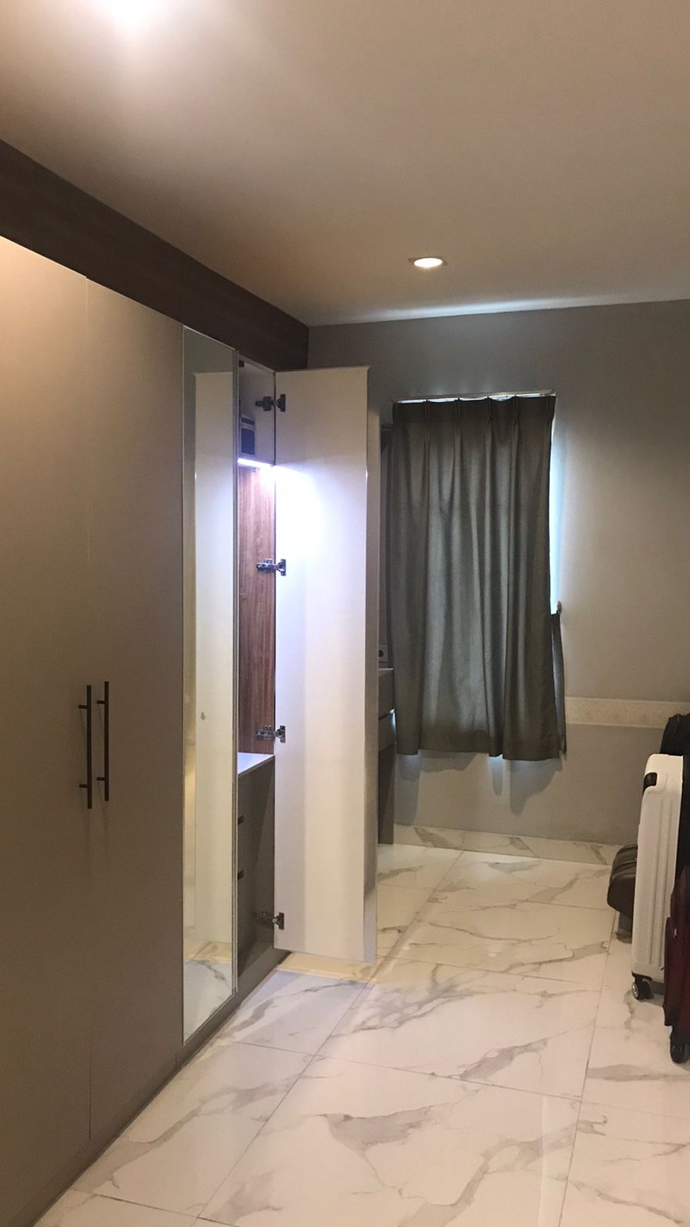Rumah Bagus 3Lantai Furnished Area Jl Veteran Bintaro,  Cuss Akses Toll