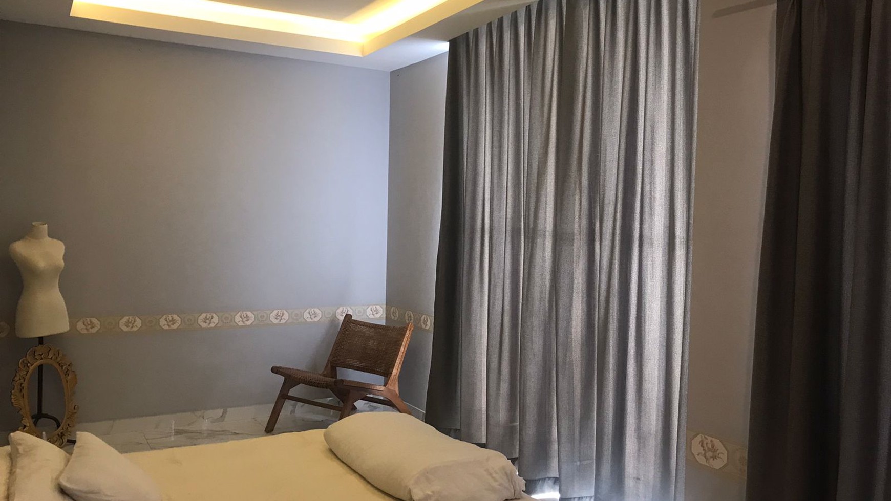 Rumah Bagus 3Lantai Furnished Area Jl Veteran Bintaro,  Cuss Akses Toll