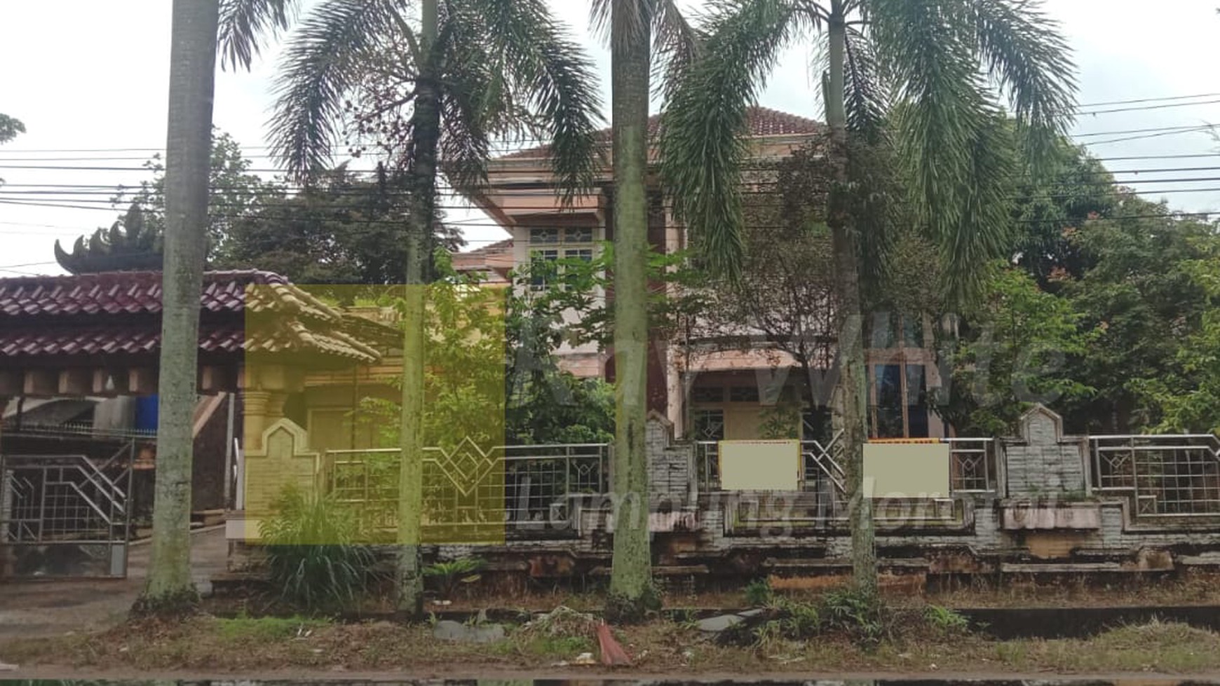 Rumah dengan halaman luas di Hadimulyo Metro Barat Kota Metro