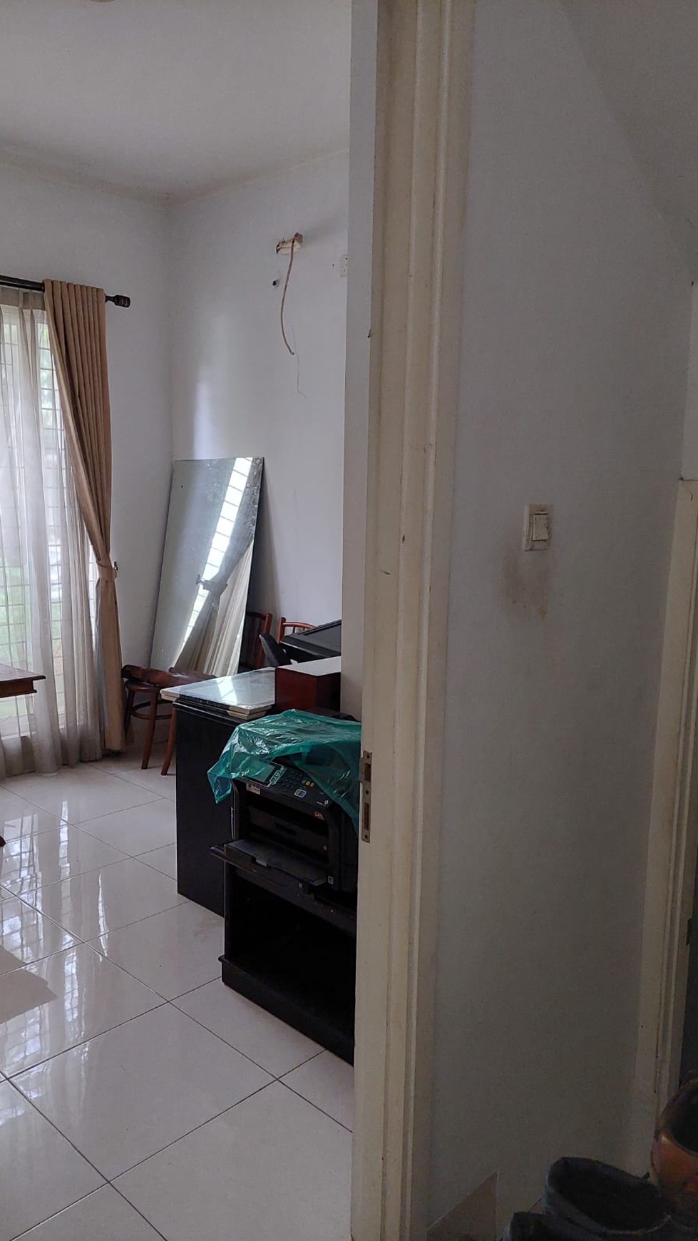 Rumah Siap Huni, Hunian Asri dan Nyaman @Emerald View, Bintaro