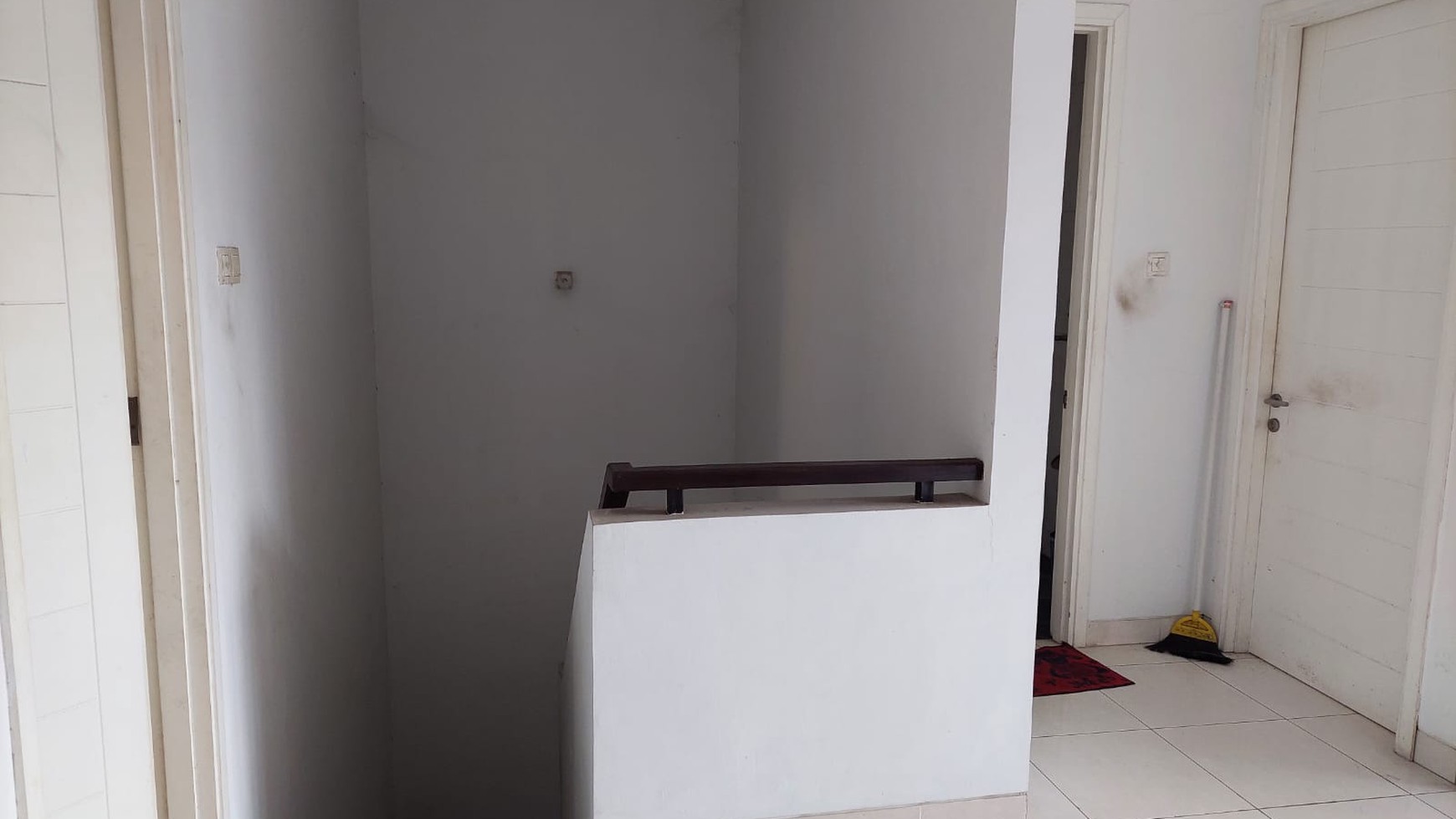 Rumah Siap Huni, Hunian Asri dan Nyaman @Emerald View, Bintaro