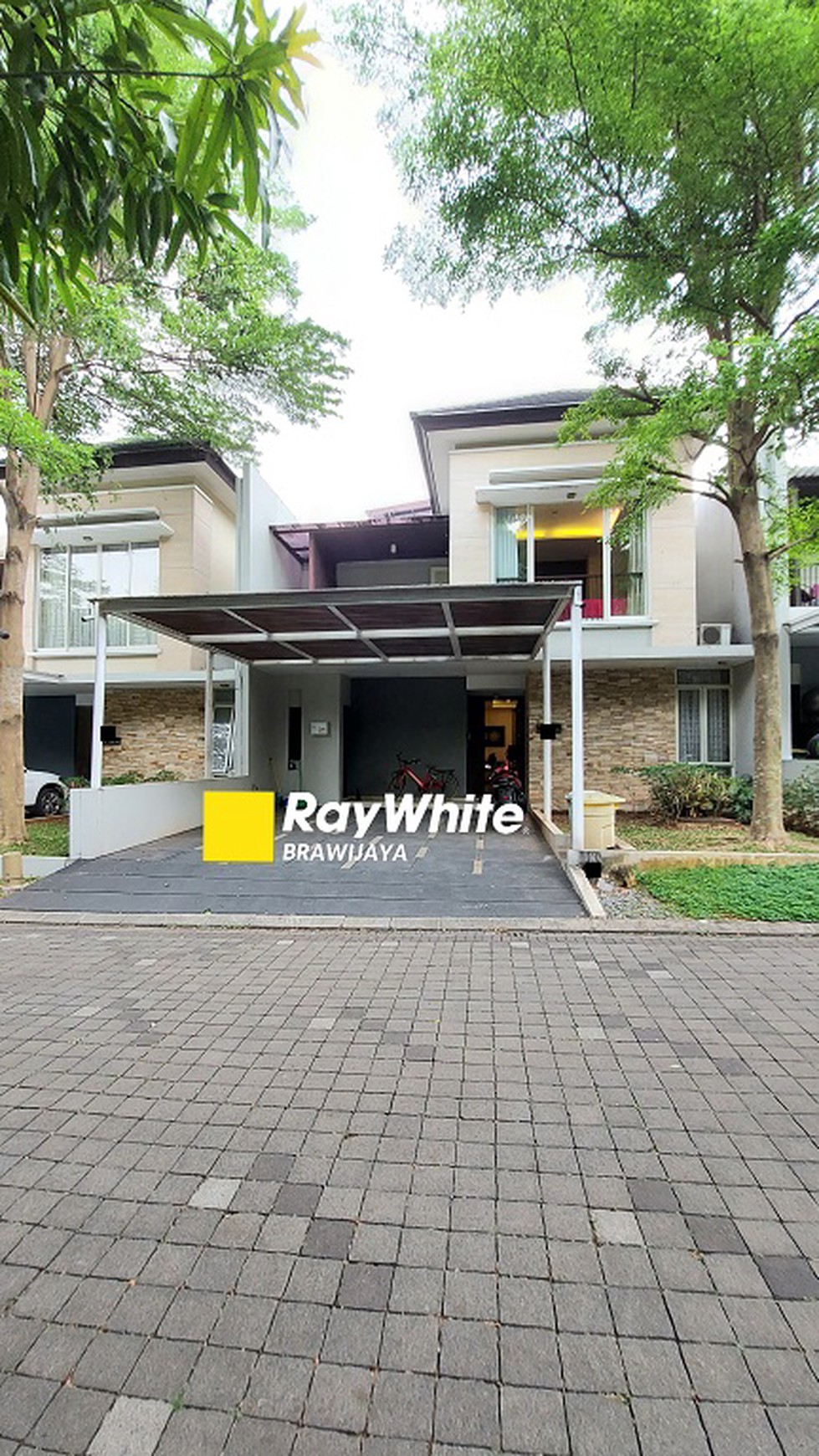 Rumah di Serenia Hills 1, Cluster Regent, Lebak Bulus, Siap Huni, Terawat Baik, 5 Bedrooms