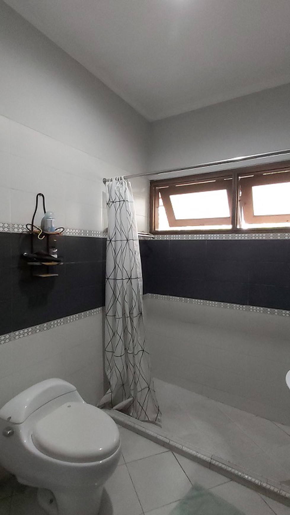 RUMAH DI CIPETE, JAKSEL, RUMAH 1 LANTAI, DEKAT MRT CIPETE, PRIVATE POOL