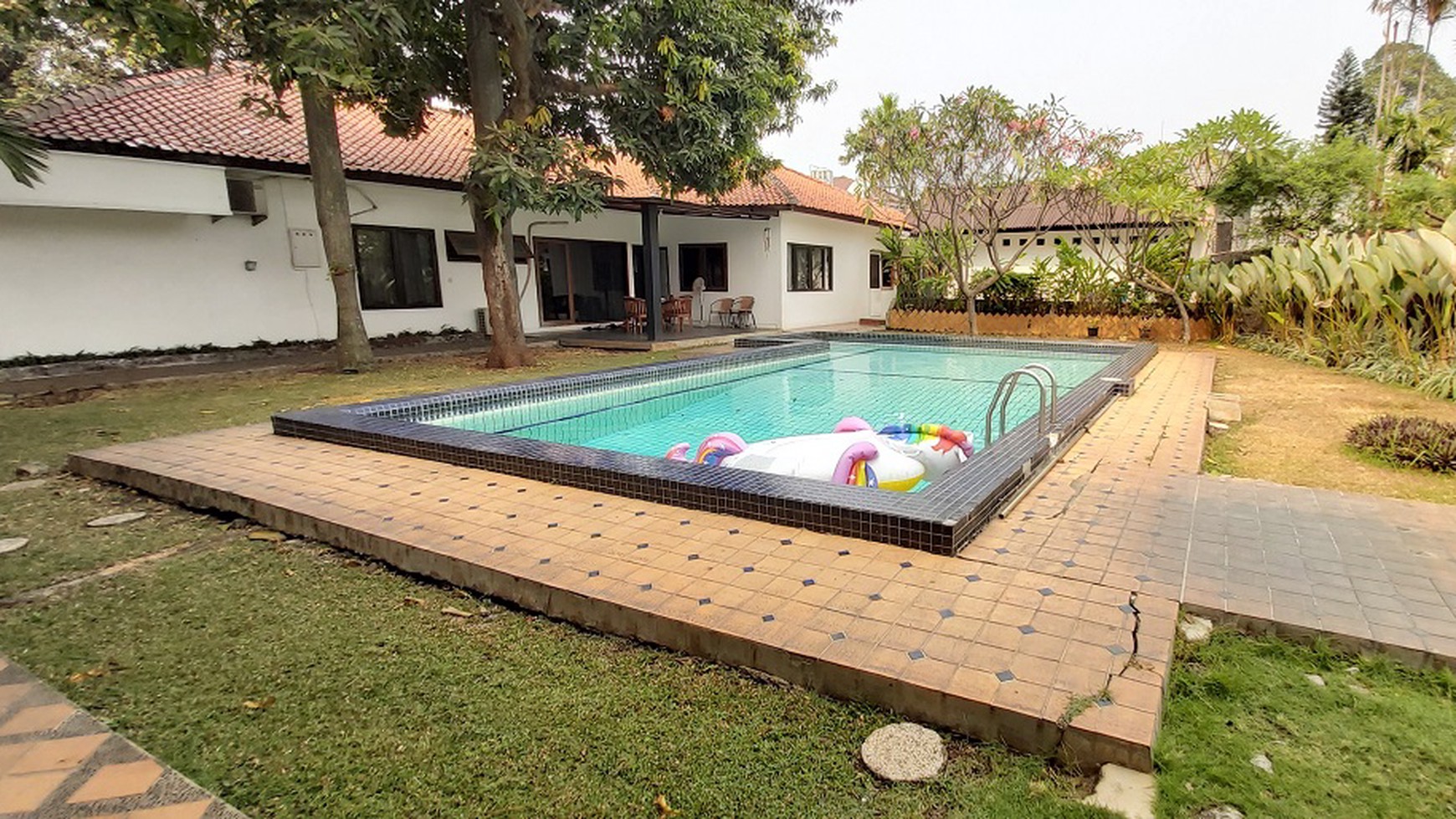 RUMAH DI CIPETE, JAKSEL, RUMAH 1 LANTAI, DEKAT MRT CIPETE, PRIVATE POOL