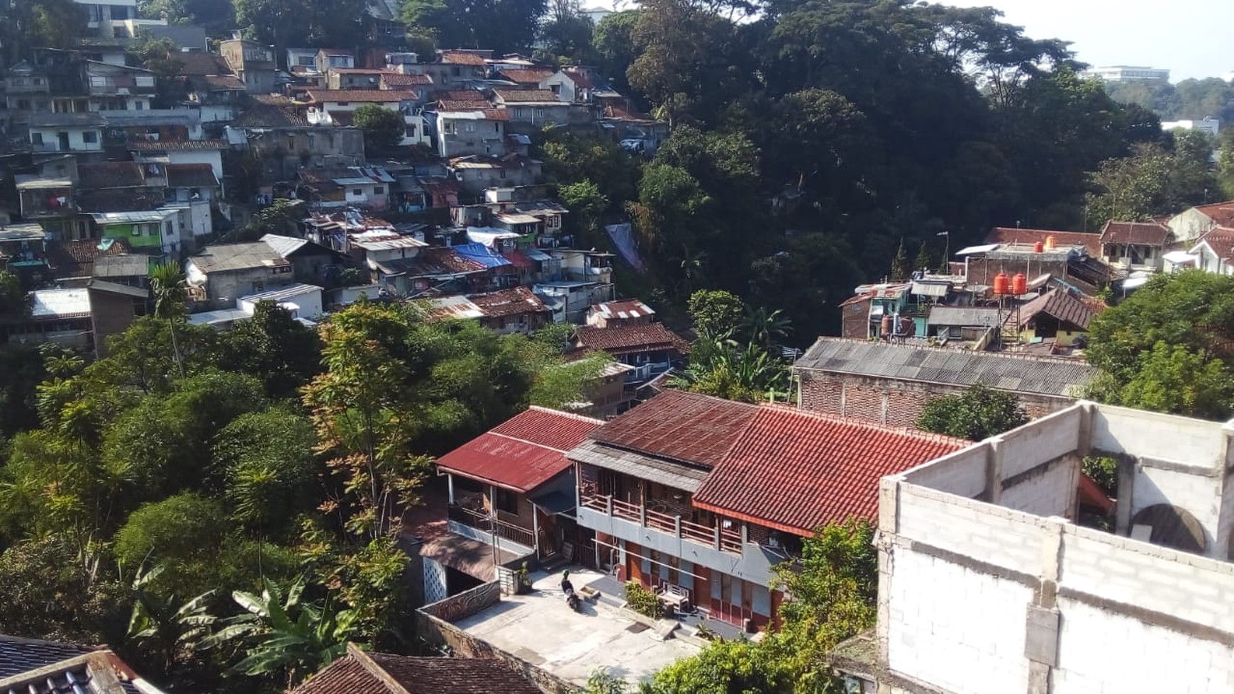 Rumah Kostan view Indah tengah kota di Ciumbuleuit cocok untuk investasi 