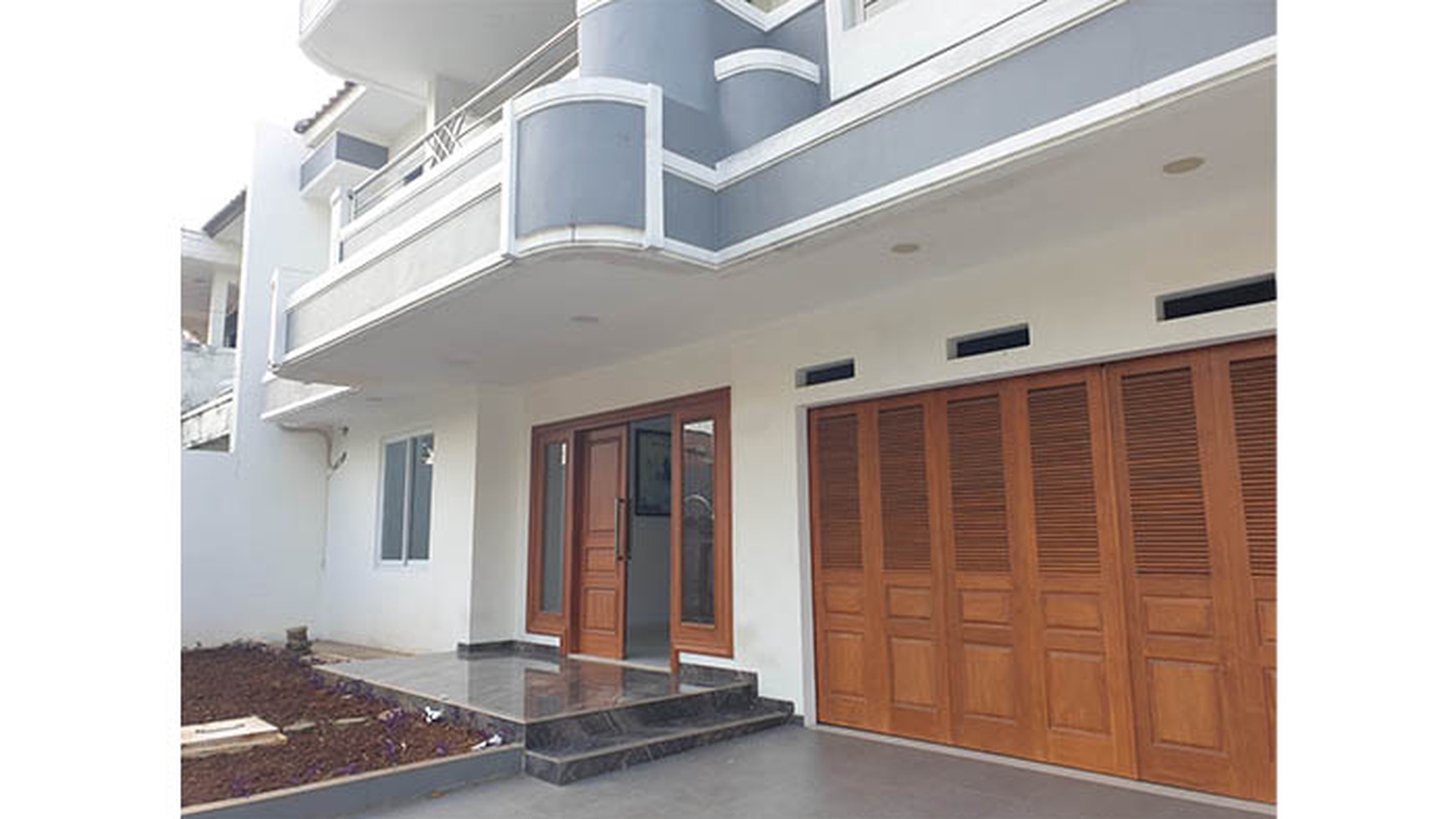 Rumah Taman Modern, Ujung Menteng Cakung, Luas 12,32 x 25m&#xb2;