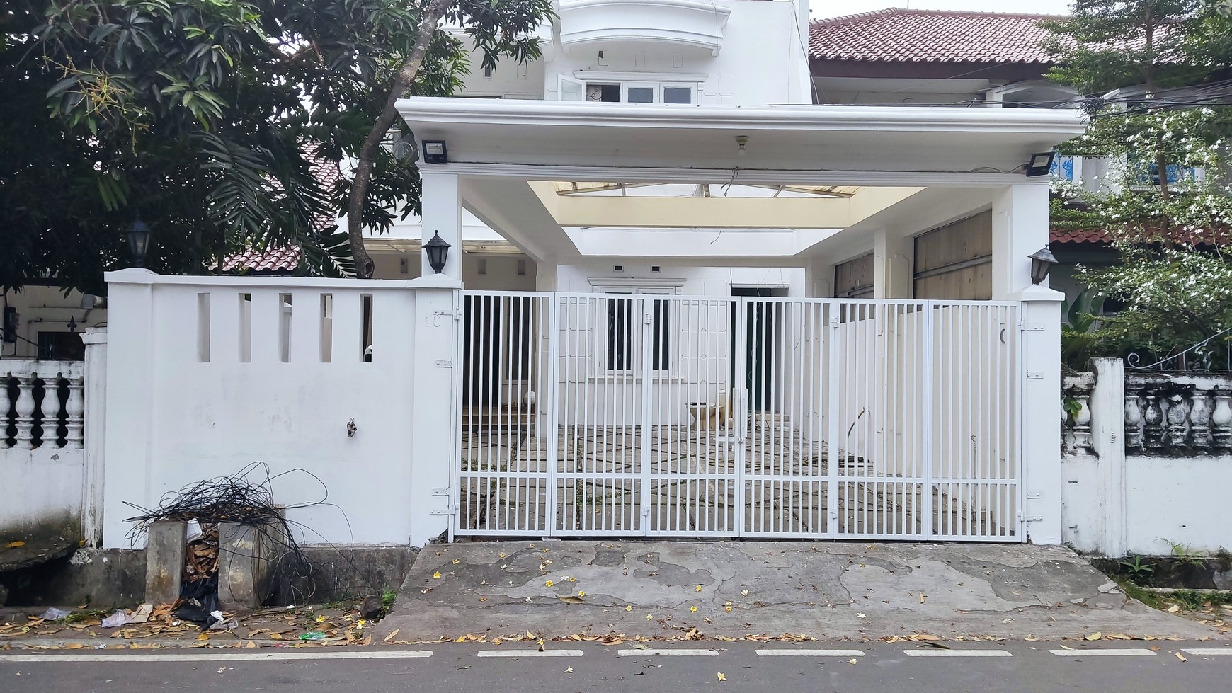 Sewa Rumah Bisa Untuk Kantor Sangat Dekat MRT FATMAWATI Cilandak