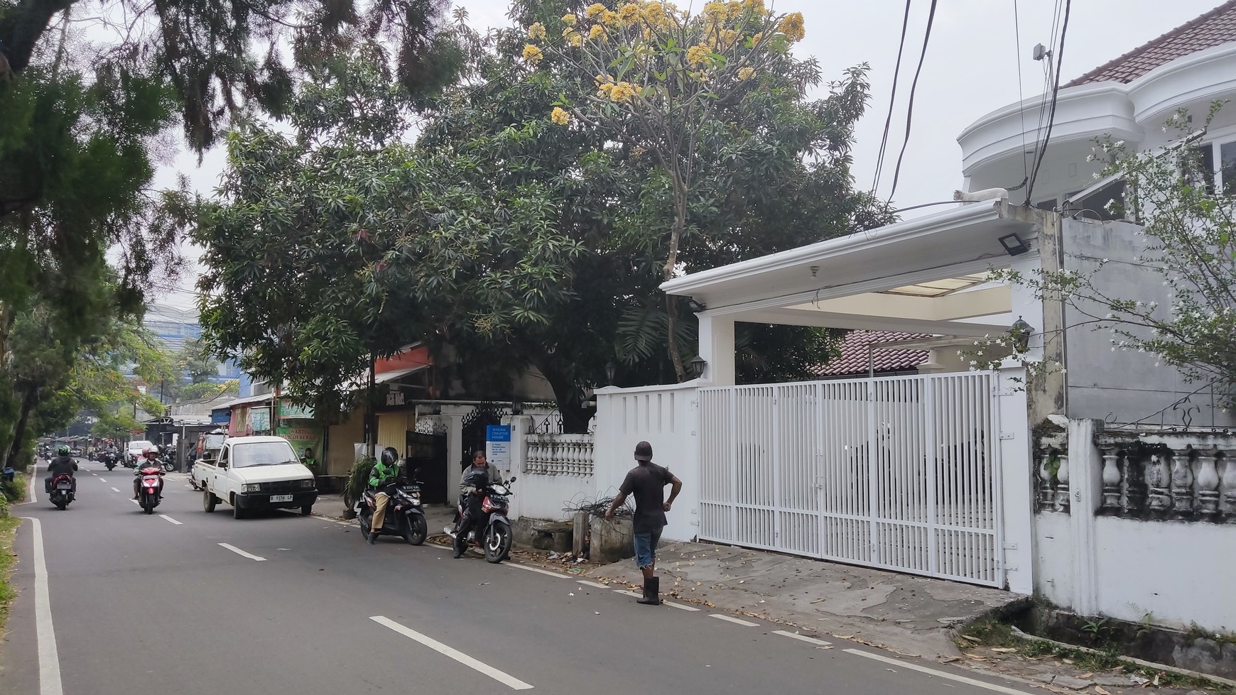 Sewa Rumah Bisa Untuk Kantor Sangat Dekat MRT FATMAWATI Cilandak