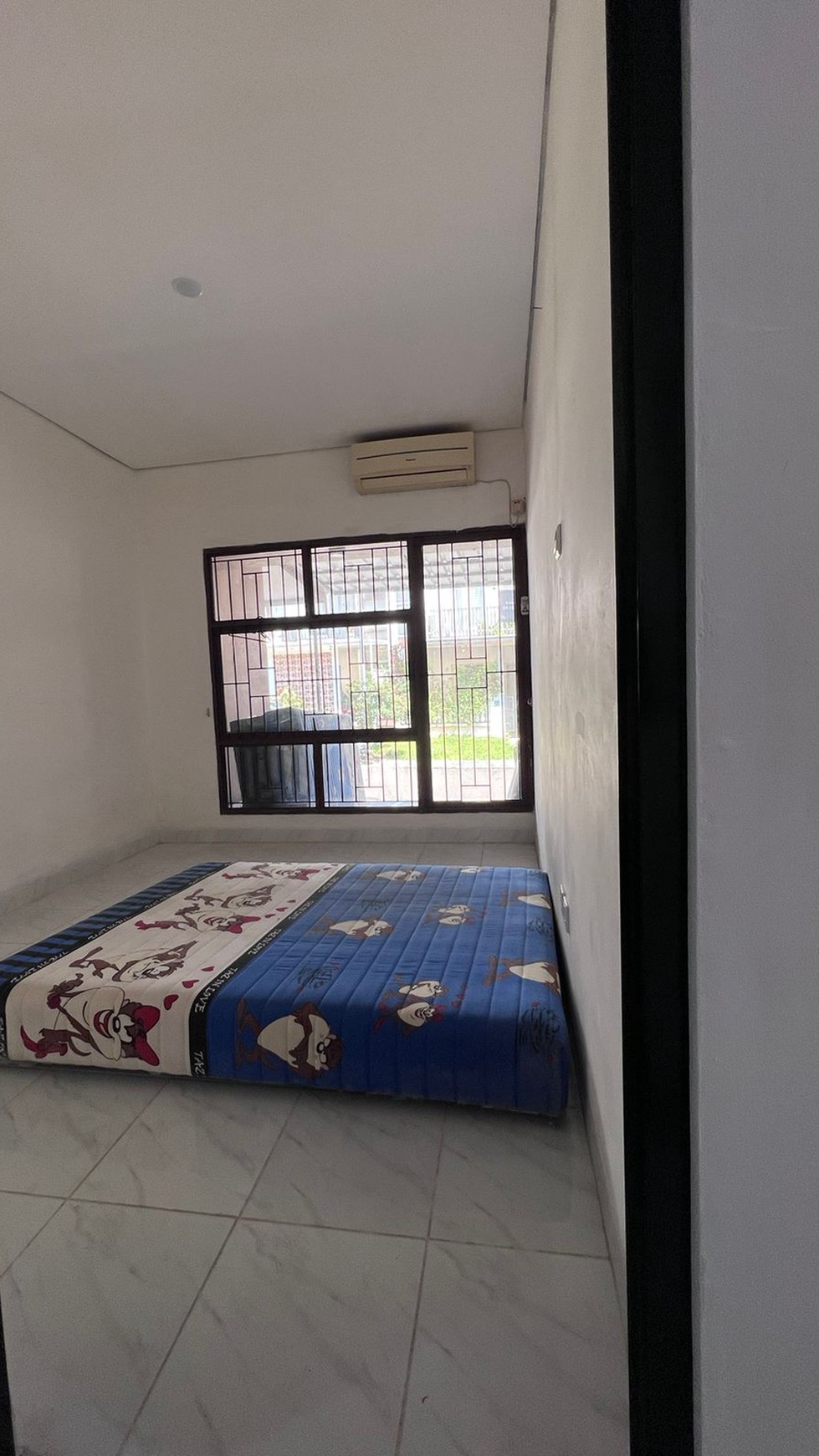 Rumah Siap Huni, Hunian Nyaman dan Asri @Emerald Town House, Bintaro