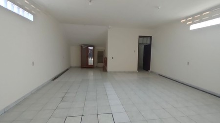 Rumah Minimalis Asri di Tengah Kota Bandung