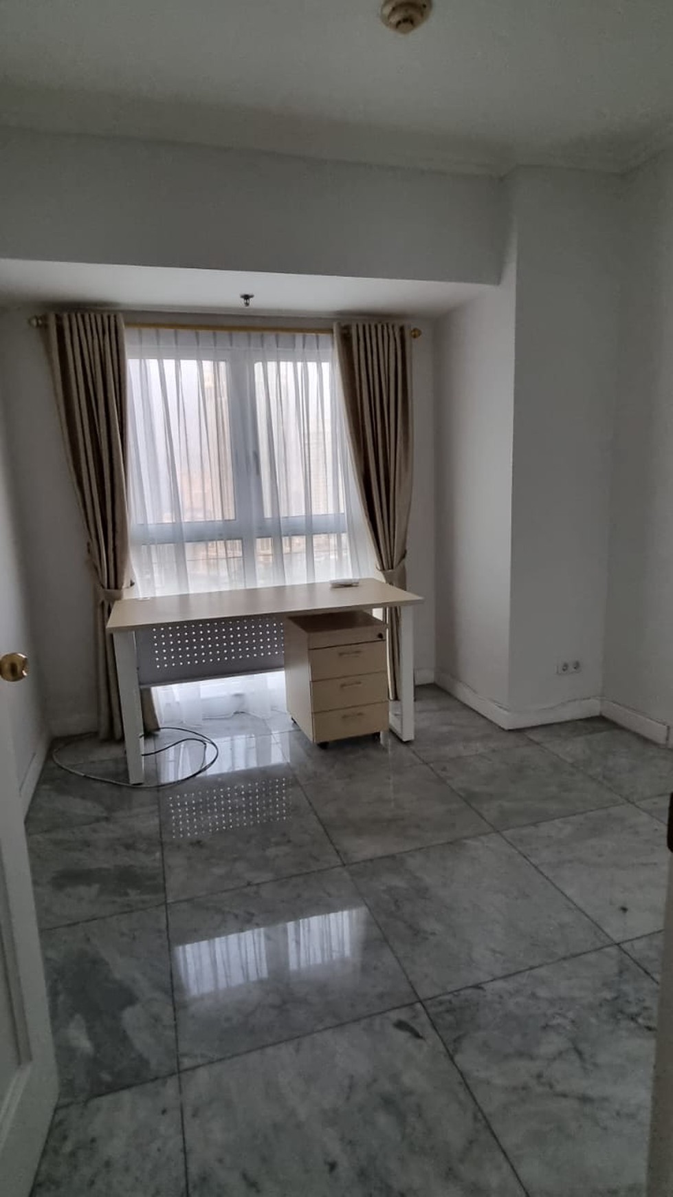 Apartemen Pavilion Siap Huni 2 + 1 Kamar Tidur Cocok Untuk Western Expatriate & Japanese