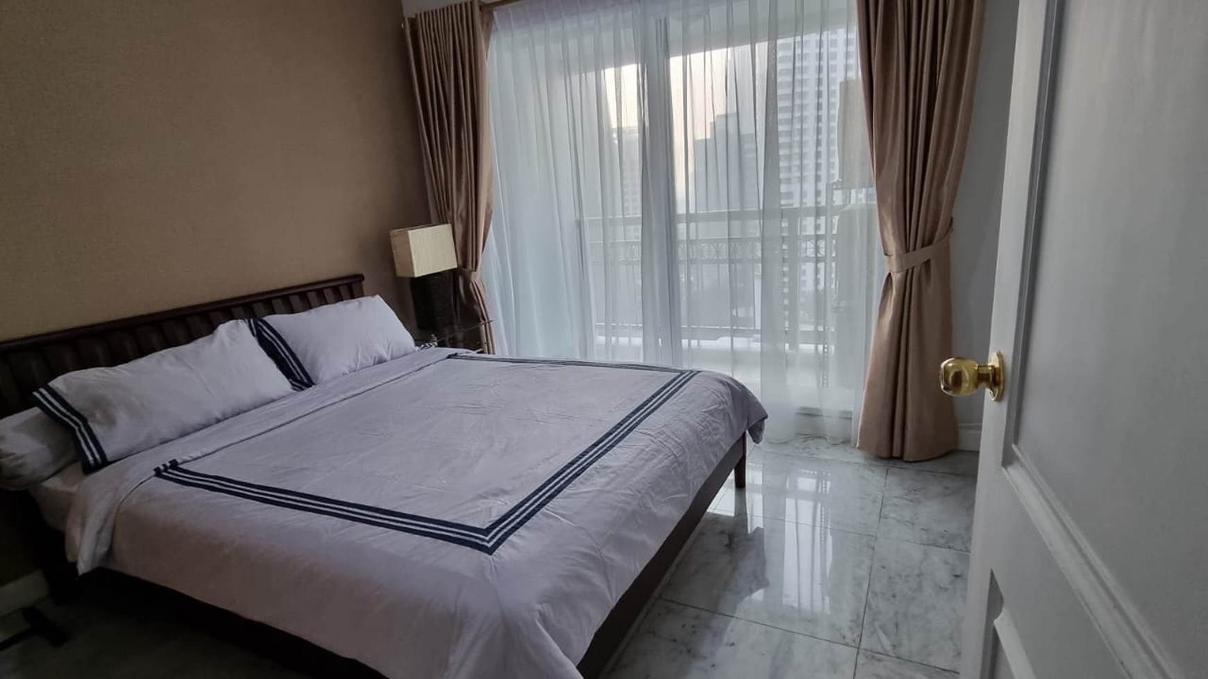 Apartemen Pavilion Siap Huni 2 + 1 Kamar Tidur Cocok Untuk Western Expatriate & Japanese