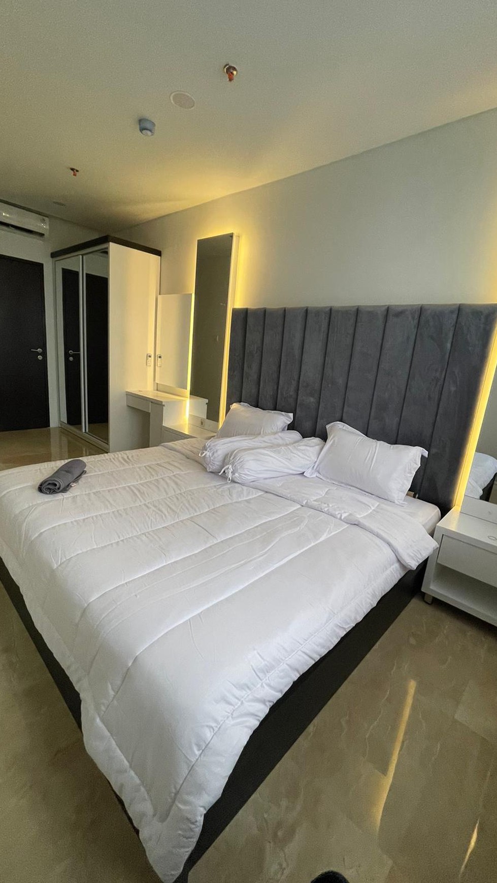 Unit Apartemen di Exclusive Tower The Lexington Residence Jakarta Selatan Dijual