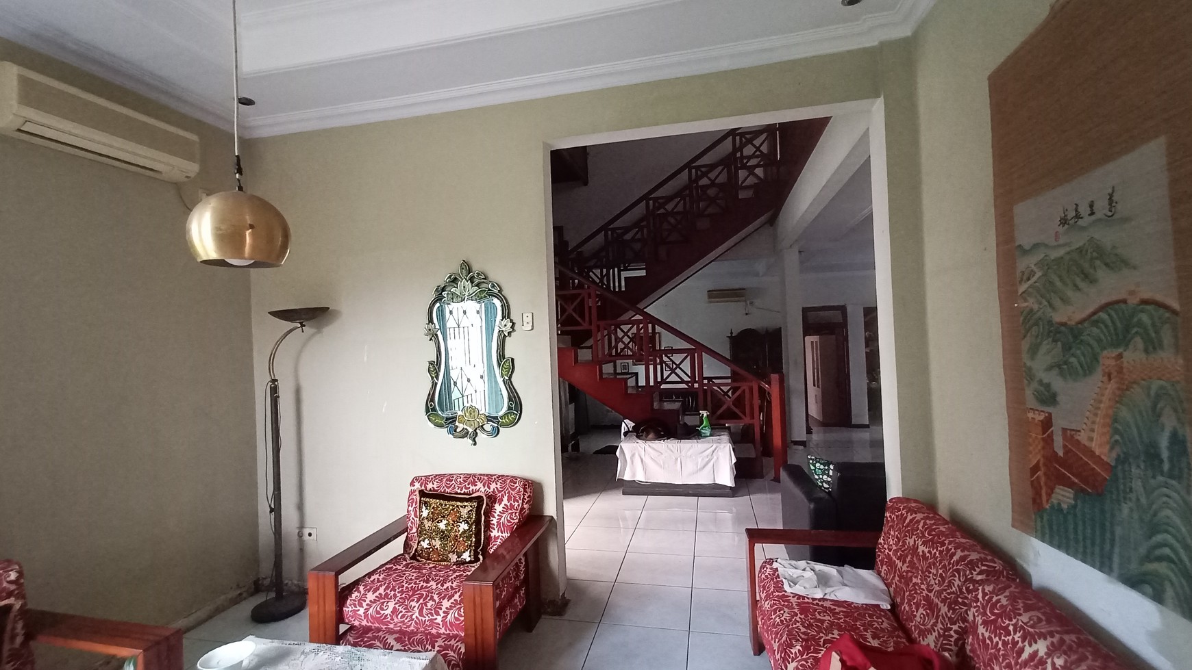 Rumah dua lantai semi furnished, luas posisi Hoek di Bukit Permai Cibubur