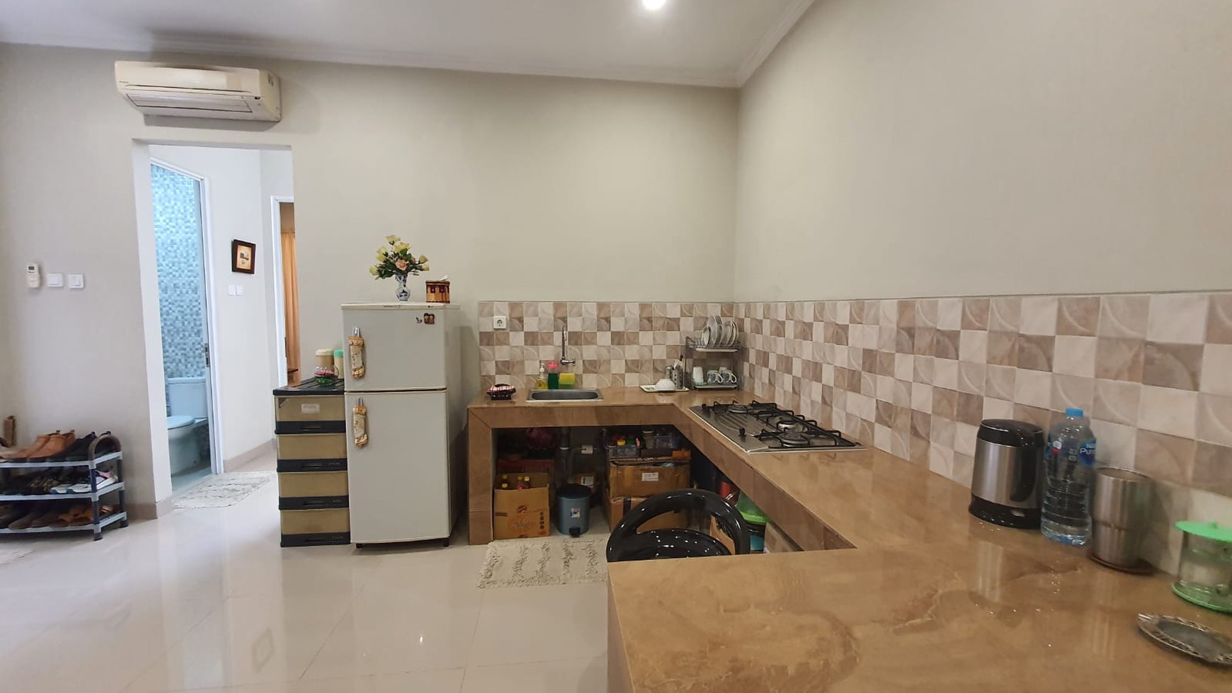 Rumah 2 lantai Furnished Jual Murah