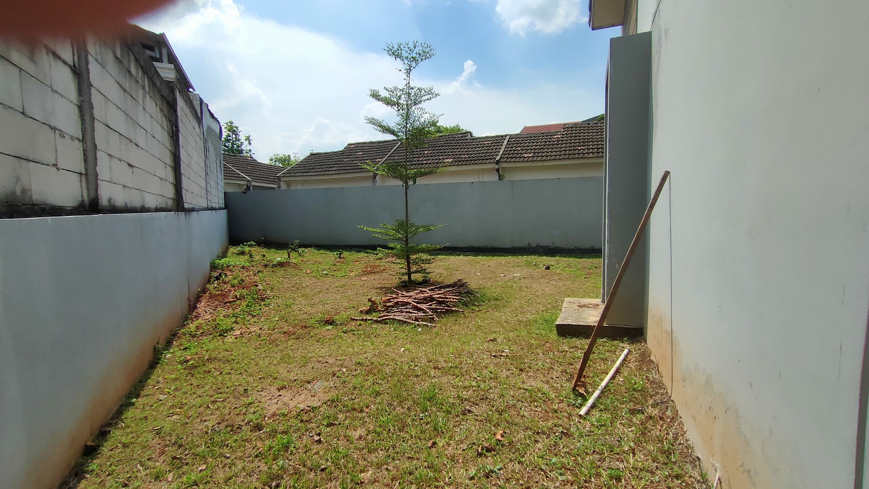 Rumah Hoek Cluster di Harvest City