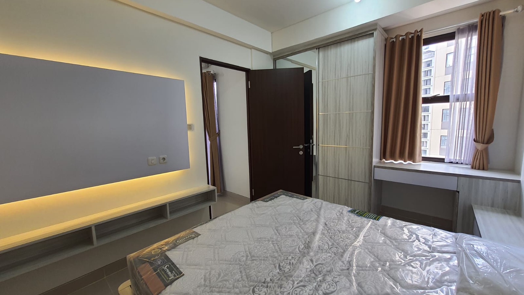 Unit 3BR Apartemen Trans Park Cibubur - Posisi Hoek &  View Bagus