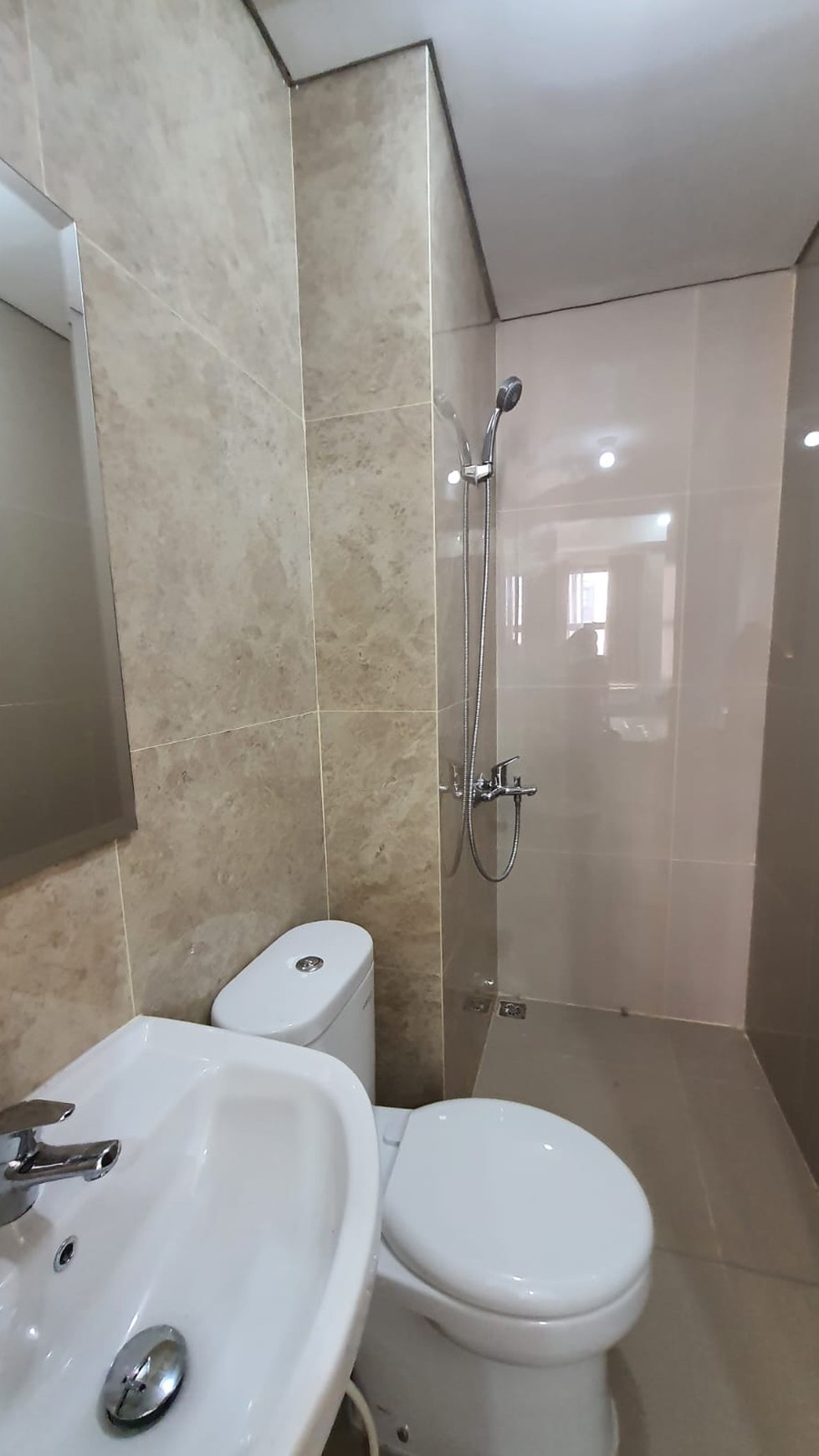 Unit 3BR Apartemen Trans Park Cibubur - Posisi Hoek &  View Bagus