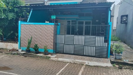 Rumah cantik siap huni di Grand Mekarsari Residence 